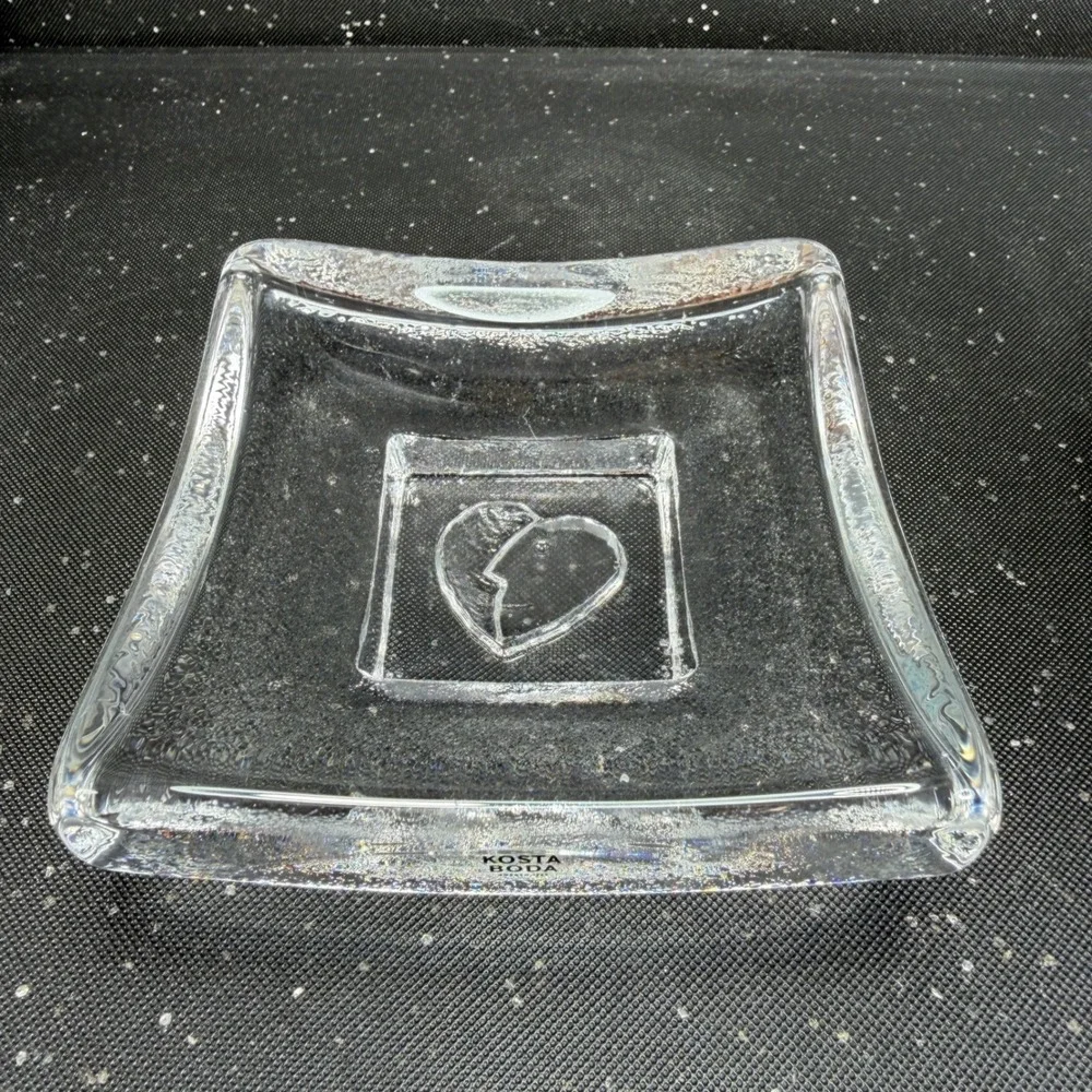 Kosta Boda Swedish Glass Square Heart Footed Dish Clear Bertil Vallien Saturday